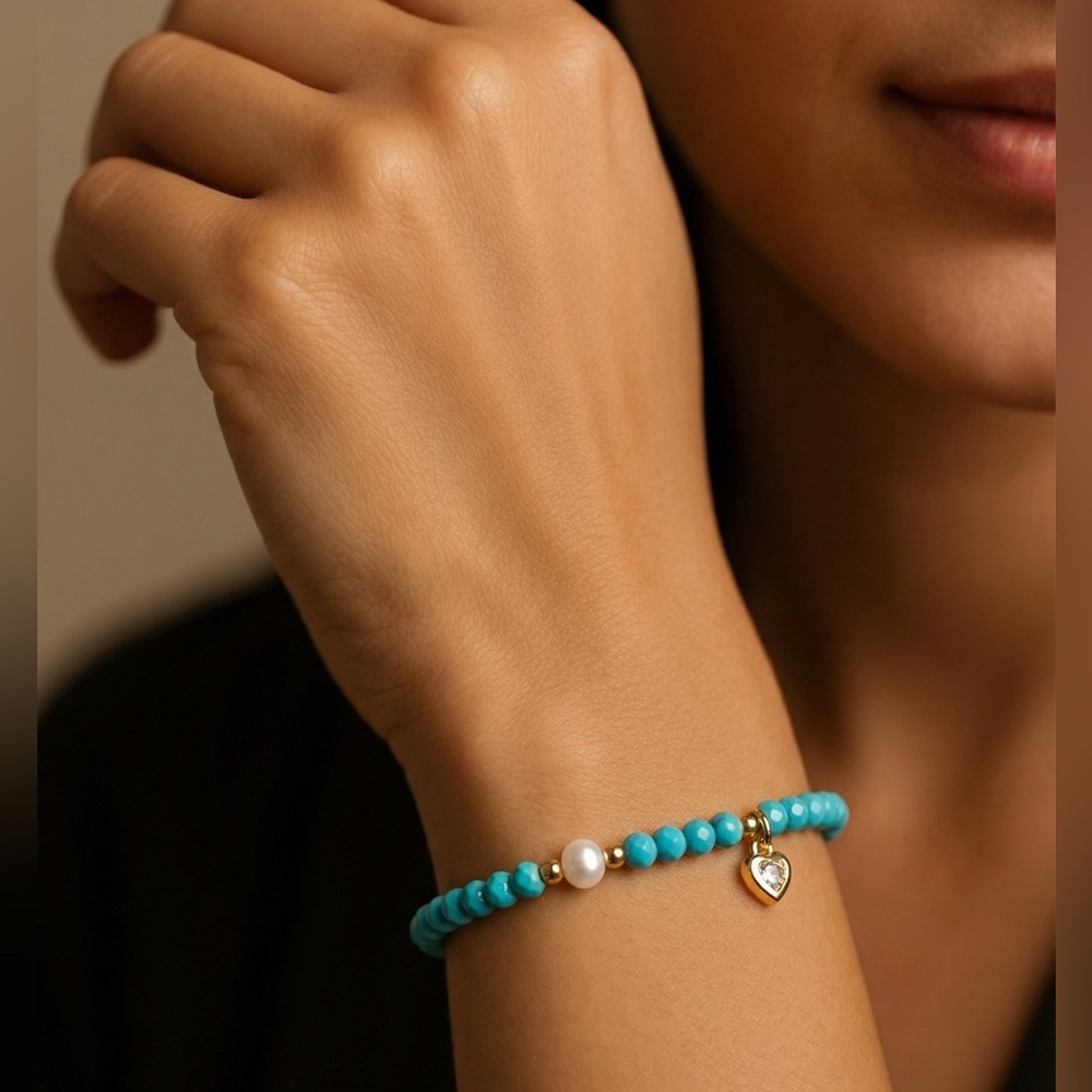 Genuine Turquoise & Freshwater Pearl with Swarovski heart charm stretch bracelet